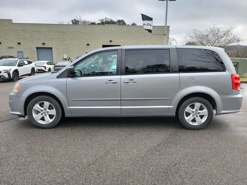Used 2013 Dodge Grand Caravan SE image 21