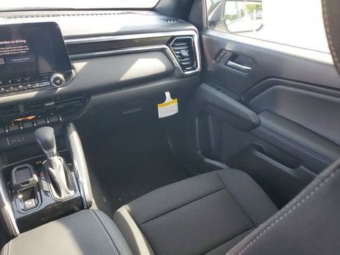 New 2025 GMC Canyon Elevation w/ Convenience Package image 15