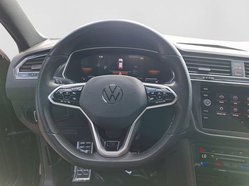 Certified 2023 Volkswagen Tiguan SE R-Line FWD image 21