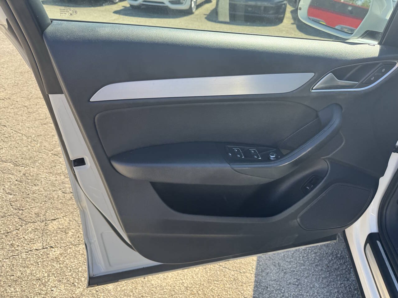 Used 2018 Audi Q3 2.0T Premium FWD image 24