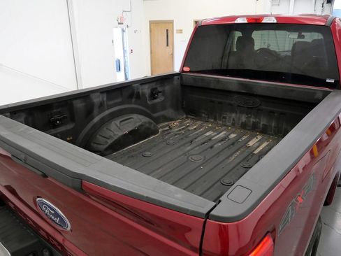 Used 2017 Ford F250 XLT w/ XLT Value Package AWD/4WD image 40