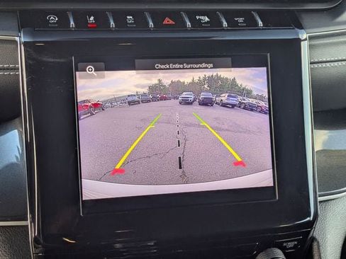 Certified 2023 Jeep Grand Cherokee Laredo AWD/4WD image 23
