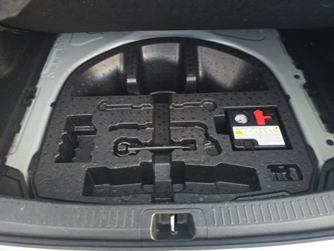 Used 2022 Toyota Corolla LE image 25