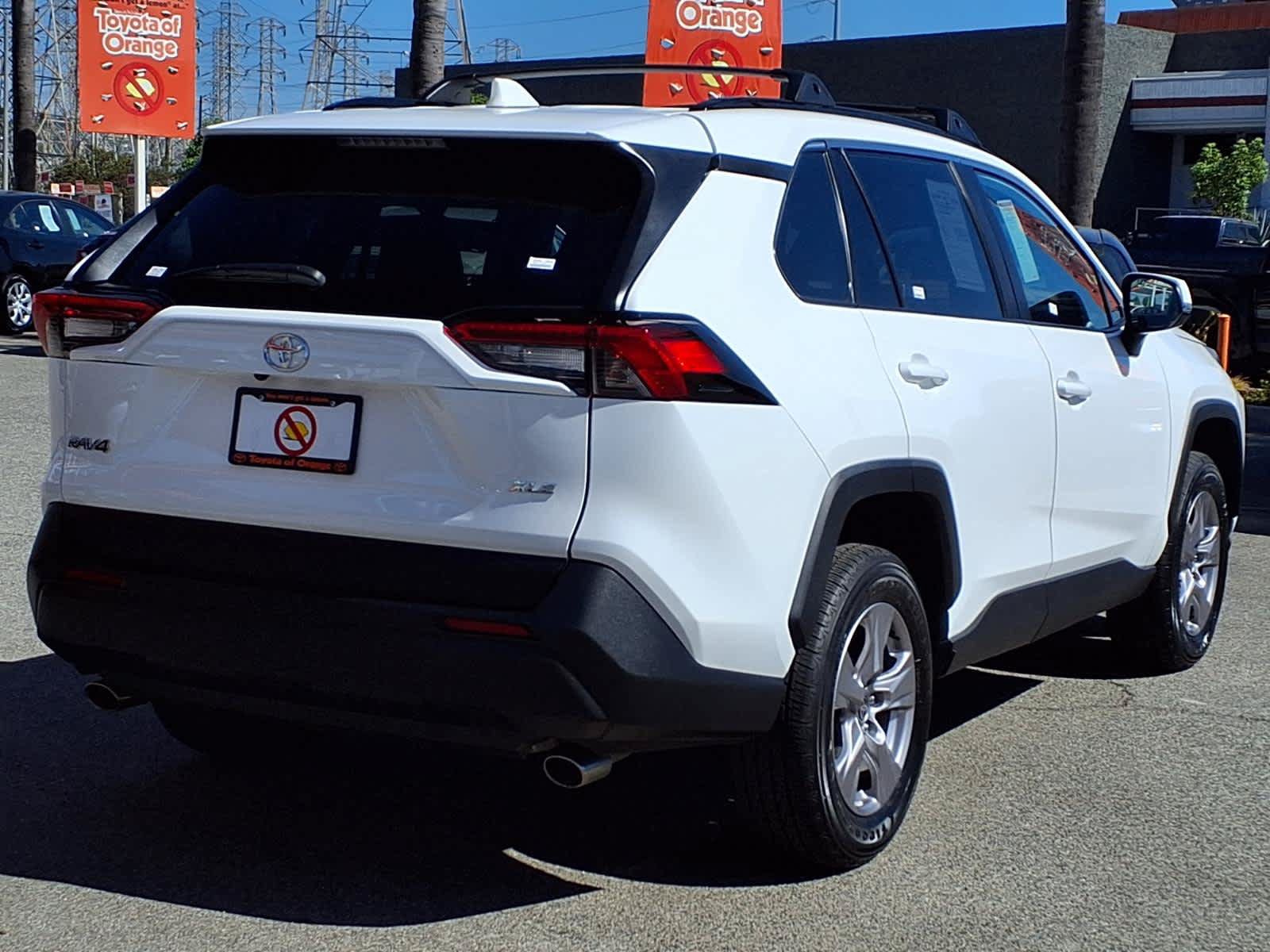 Certified 2025 Toyota RAV4 XLE w/ Convenience Package FWD image 6
