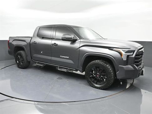 Certified 2022 Toyota Tundra SR5 image 2