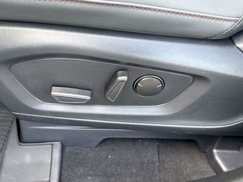 New 2026 Ford Explorer Active w/ Active Comfort Package image 11