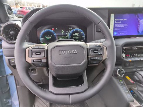 New 2026 Toyota Land Cruiser w/ Premium Package AWD/4WD image 21