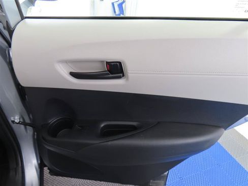 Used 2026 Toyota Corolla Cross L FWD image 29