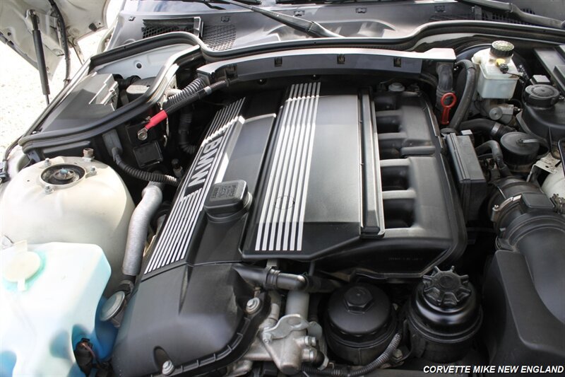 Used 2001 BMW Z3 3.0i RWD image 33