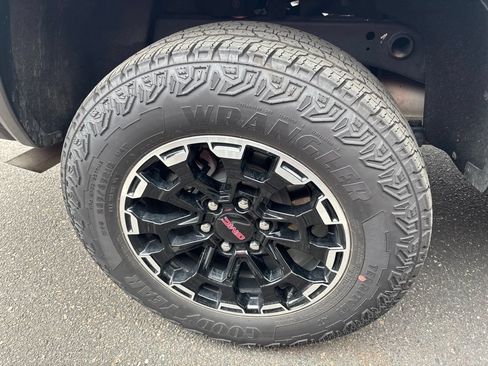 Certified 2026 GMC Canyon AT4 AWD/4WD image 35