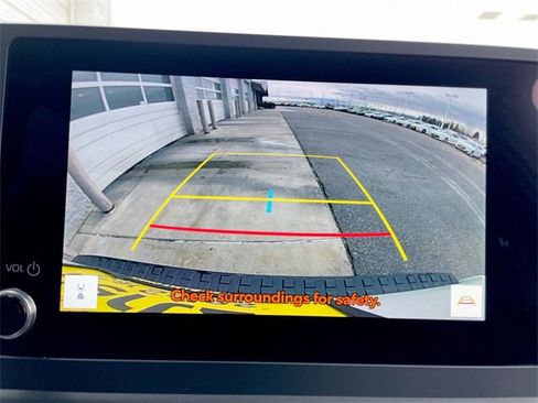 Used 2025 Toyota 4Runner SR5 image 17