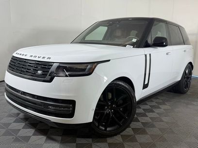 New 2025 Land Rover Range Rover SE