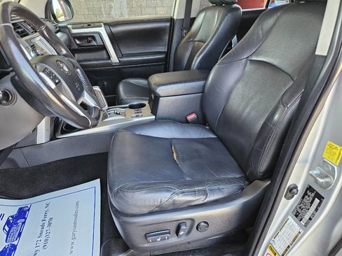 Used 2010 Toyota 4Runner Limited image 12