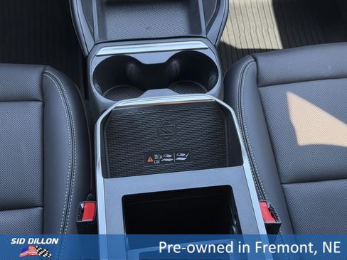 Used 2025 GMC Terrain Elevation w/ Elevation Premium Package AWD/4WD image 13