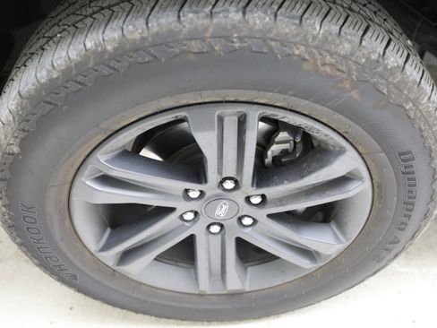 Used 2023 Ford F150 Lariat w/ Equipment Group 502A High AWD/4WD image 10