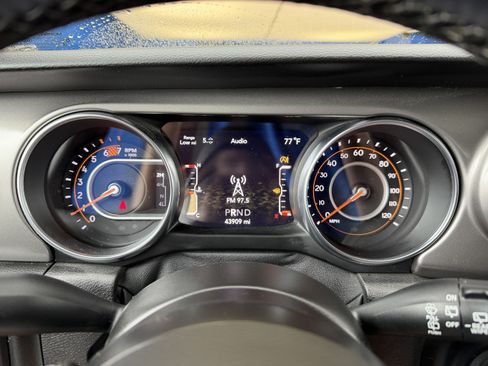 Used 2021 Jeep Wrangler Sport AWD/4WD image 17