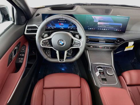 Used 2026 BMW 330i Sedan w/ M Sport Package RWD image 23