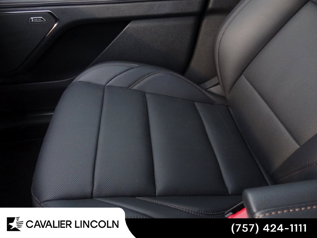 Used 2026 Lincoln Nautilus Premier w/ Equipment Group 102A AWD/4WD image 13