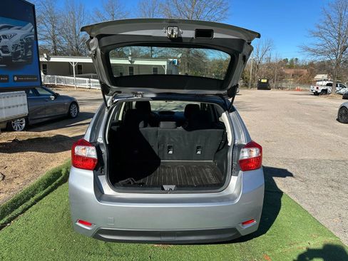 Used 2012 Subaru Impreza 2.0i Premium w/ All-Weather Pkg image 9