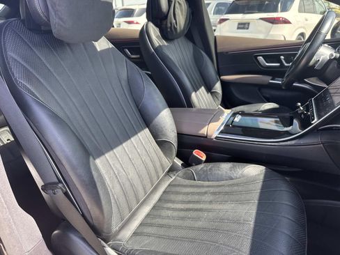 Used 2023 Mercedes-Benz EQS 450+ Sedan image 12