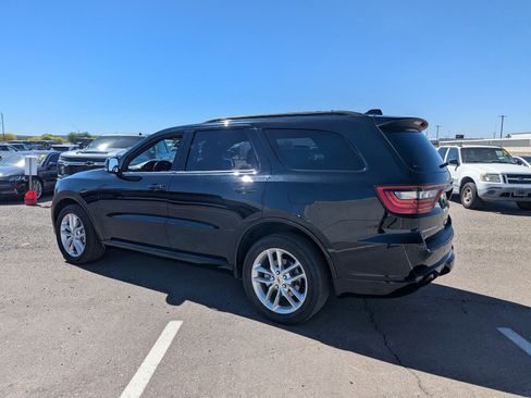 Used 2024 Dodge Durango GT image 3