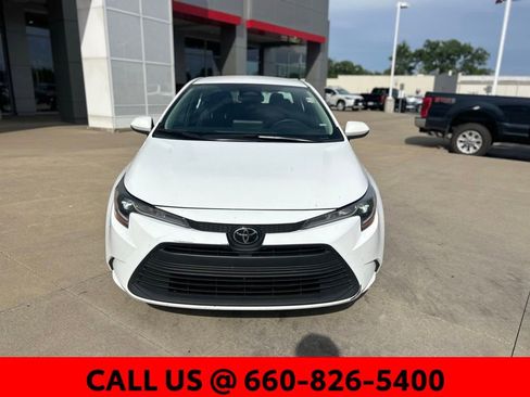 Used 2024 Toyota Corolla LE FWD image 3