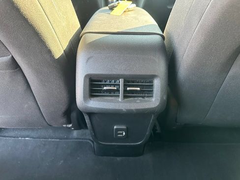 Used 2019 Chevrolet Equinox LT AWD/4WD image 25