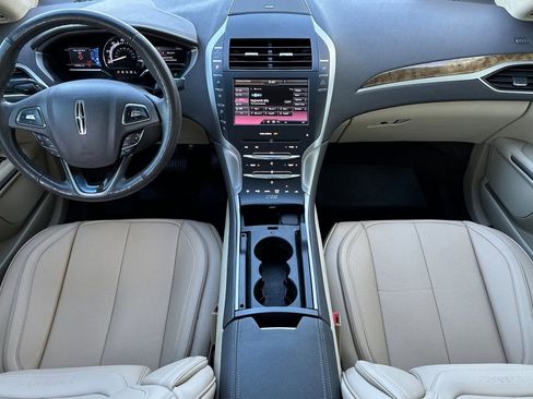 Used 2014 Lincoln MKZ Hybrid image 15
