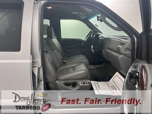 Used 2006 Ford F250 Lariat image 37