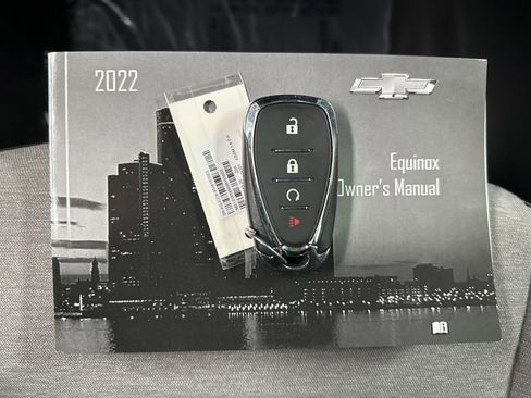 Used 2022 Chevrolet Equinox LS image 38