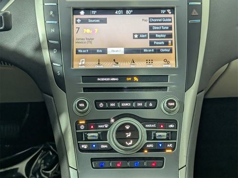 Used 2017 Lincoln MKZ Reserve image 21