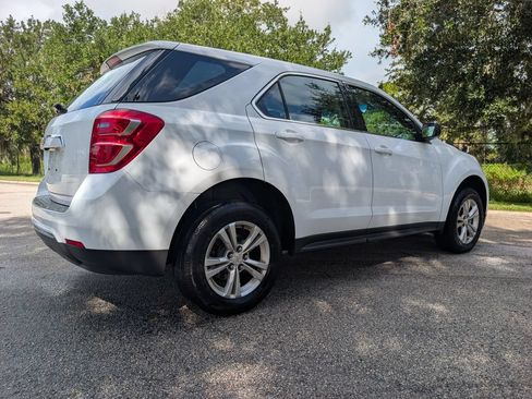Used 2017 Chevrolet Equinox LS FWD image 7