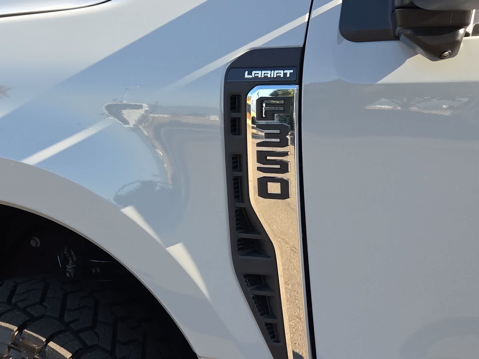 Used 2026 Ford F350 Lariat w/ FX4 Off-Road Package AWD/4WD image 15