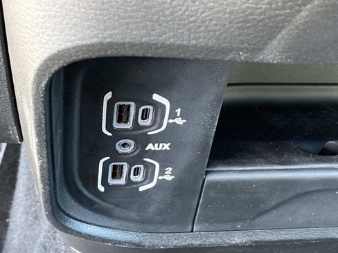 Used 2023 RAM 2500 Tradesman w/ Chrome Appearance Group image 14