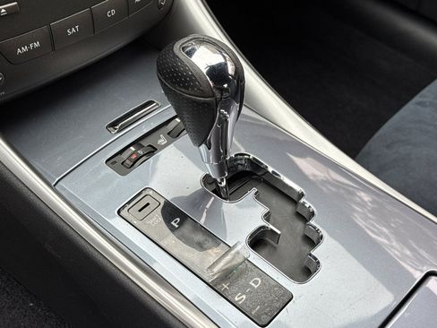 Used 2011 Lexus IS 250 w/ F-Sport Pkg w/Summer Tires RWD image 17