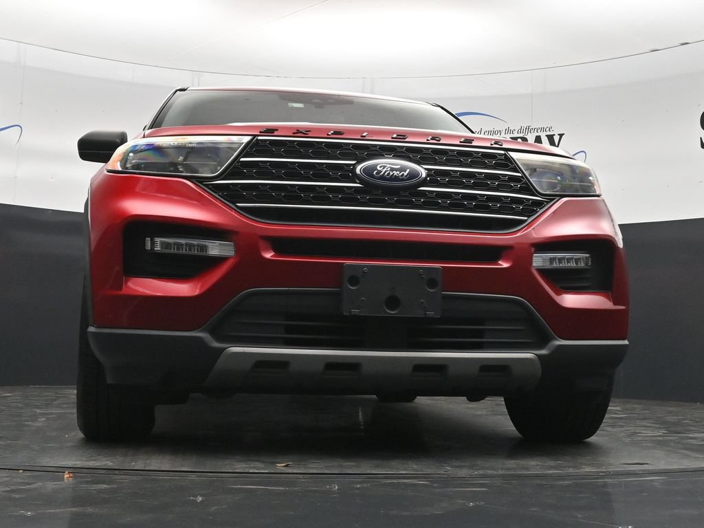 Used 2021 Ford Explorer XLT w/ Equipment Group 202A RWD image 27