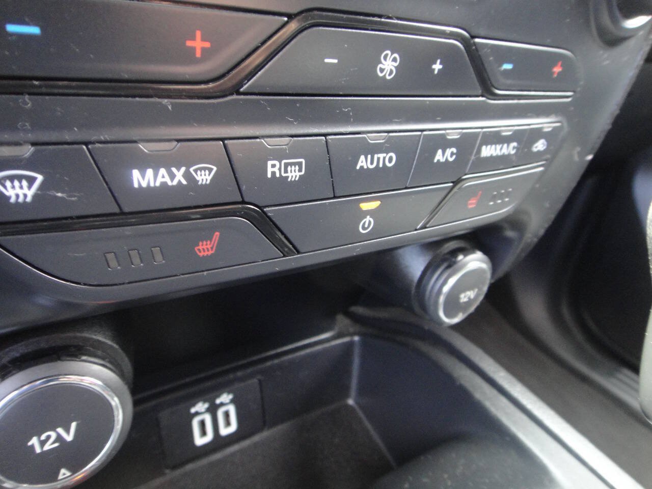 Used 2020 Ford Ranger XLT w/ Equipment Group 302A Luxury RWD image 11