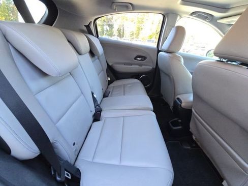 Used 2017 Honda HR-V EX-L image 12