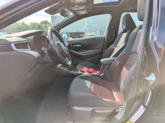 Certified 2024 Toyota Corolla SE w/ SE Premium Package FWD image 13