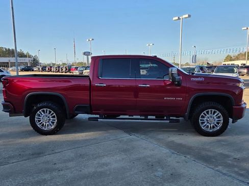 Used 2021 Chevrolet Silverado 2500 High Country w/ Z71 Off-Road Package image 7
