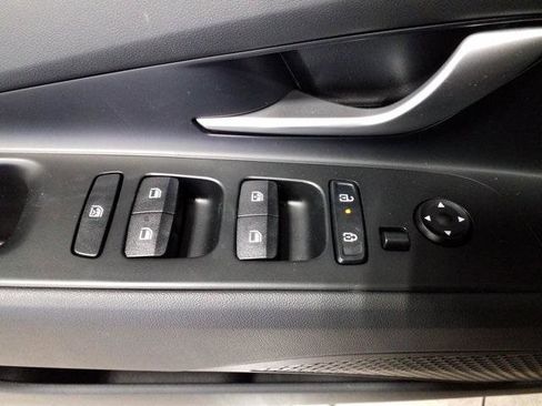 New 2026 Hyundai Elantra Limited image 13