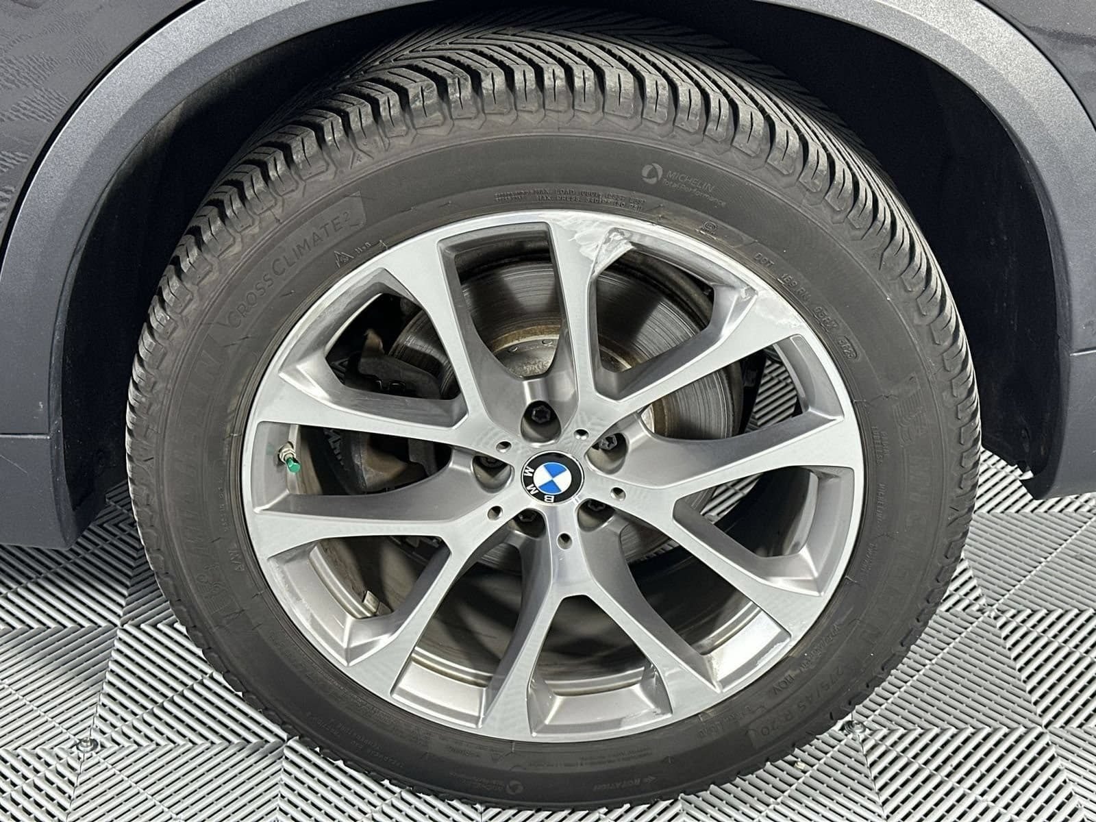 Used 2019 BMW X5 xDrive40i w/ Convenience Package AWD/4WD image 7