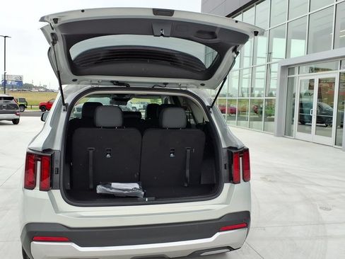 New 2026 Kia Sorento S FWD image 6