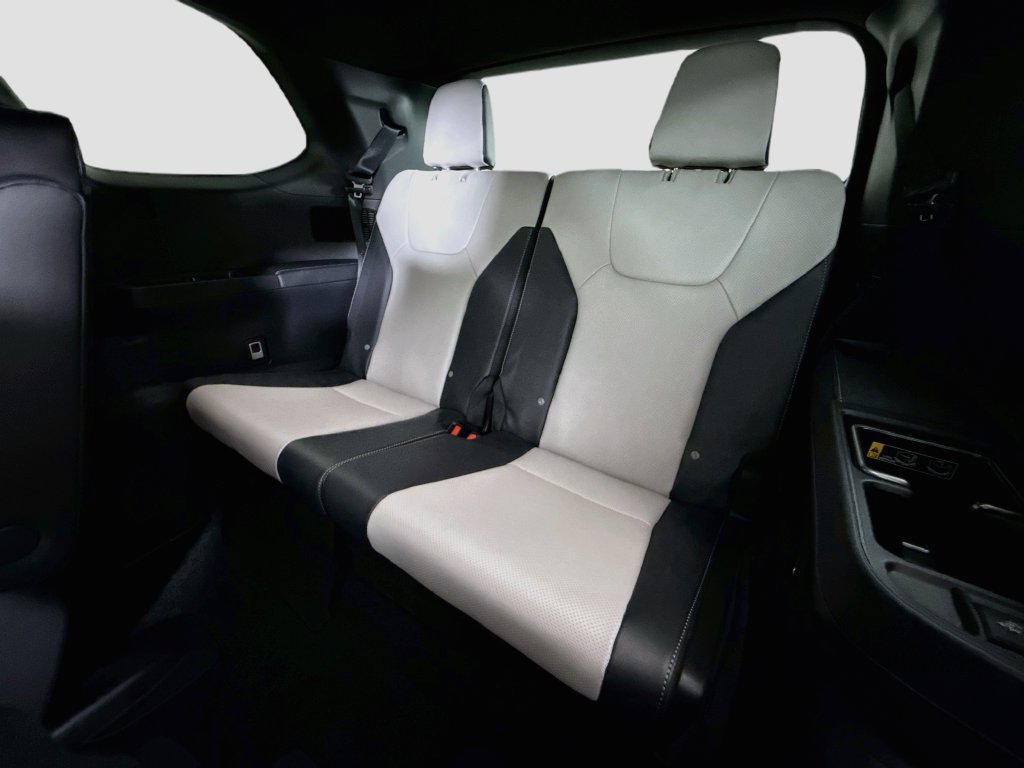New 2026 Lexus TX 500h AWD w/ Technology Package image 24