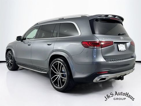 Used 2023 Mercedes-Benz GLS 450 4MATIC w/ AMG Line Exterior image 5