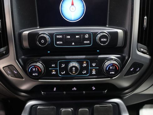 Used 2017 GMC Sierra 1500 SLE w/ SLE Value Package image 28