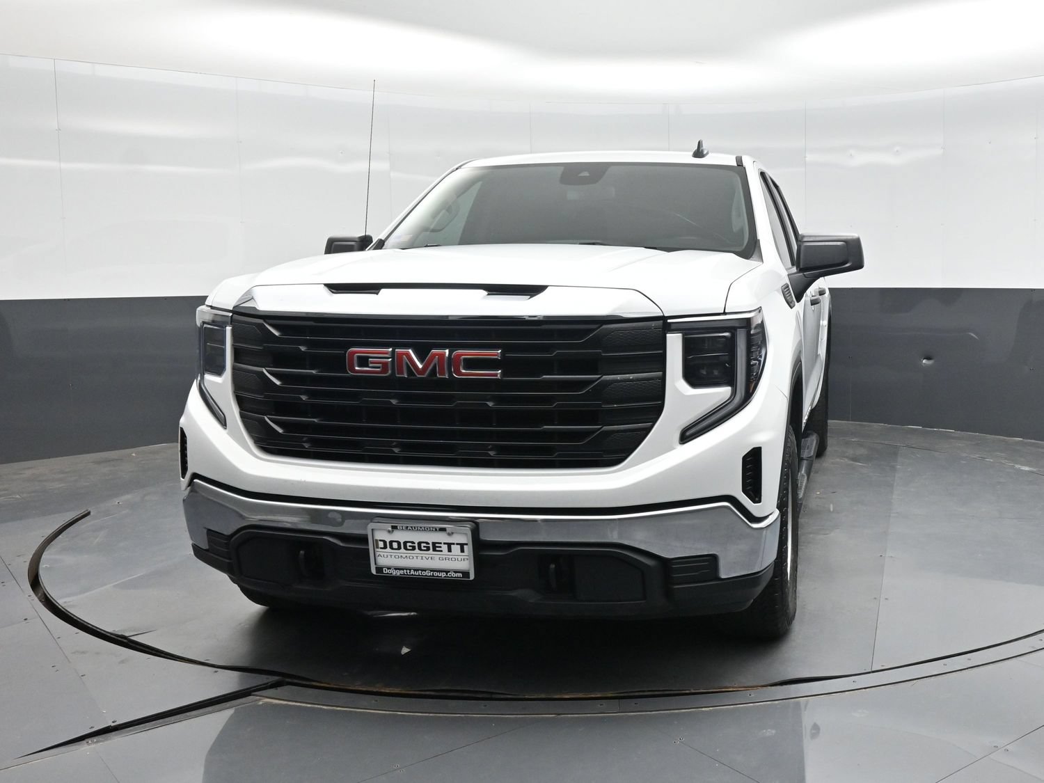 Used 2025 GMC Sierra 1500 Pro w/ Pro Value Package AWD/4WD image 19