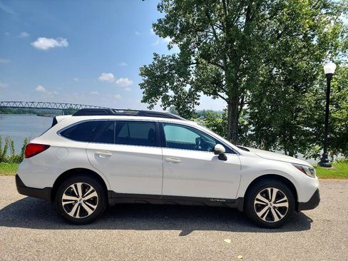Used 2019 Subaru Outback 2.5i Limited w/ Popular Package #2 image 6