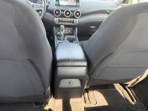 Used 2022 Nissan Sentra SV FWD image 23