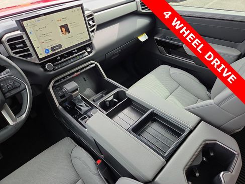 Used 2025 Toyota Tundra Limited image 12